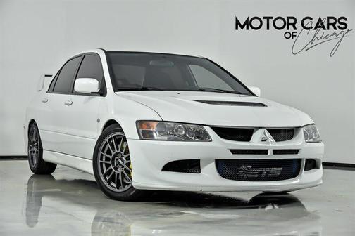 Wicked White 2005 Mitsubishi Lancer Evolution MR