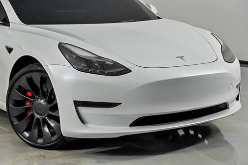 Pearl White Multi-Coat 2023 Tesla Model 3 Performance