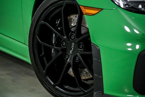 2022 Porsche 718 Cayman GT4