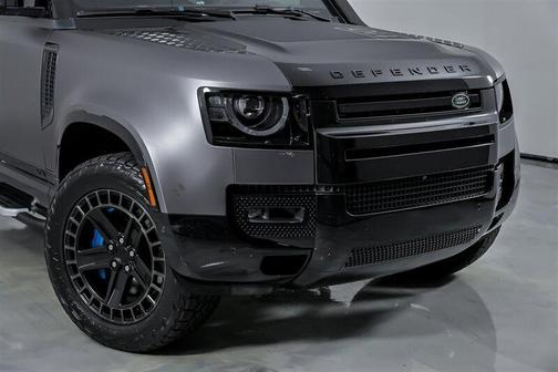 2022 Land Rover Defender 110 V8