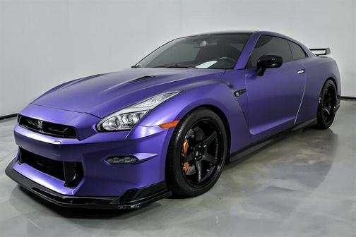 Pearl White Tricoat 2024 Nissan GT-R Premium Dual-clutch 6-Speed Transmission