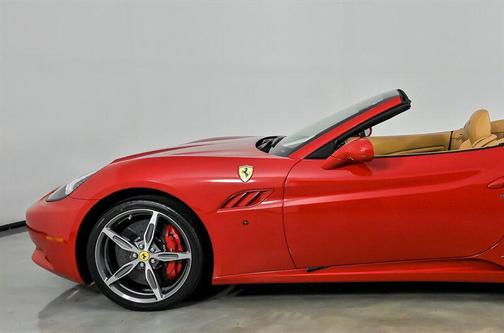 Rosso Corsa 2014 Ferrari California Base