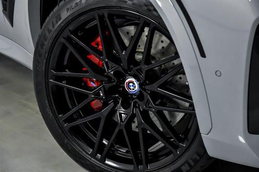 2025 BMW X5 M Base
