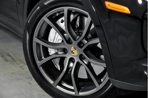 2022 Porsche Cayenne Turbo