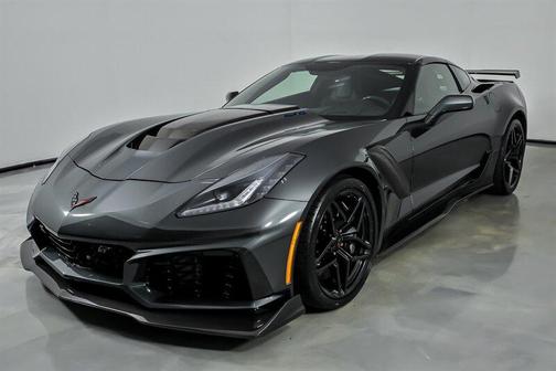 Watkins Glen Gray Metallic 2019 Chevrolet Corvette ZR1