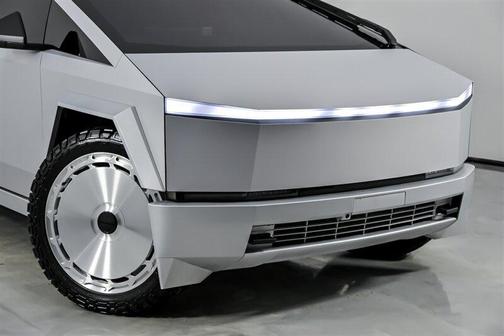 2025 Tesla Cybertruck All-Wheel Drive