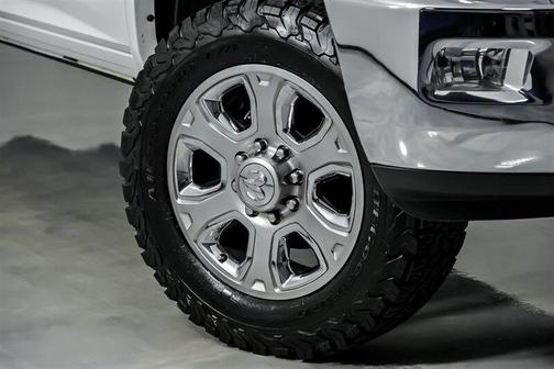 2018 RAM 2500 Big Horn Crew Cab 4x4 6'4' Box