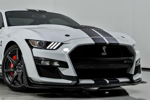 Oxford White 2022 Ford Shelby GT500 Base