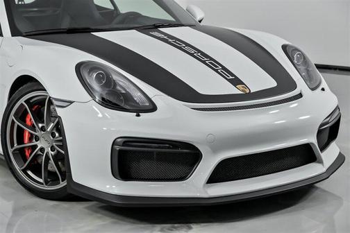 2016 Porsche Cayman GT4