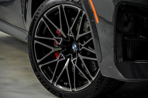 Dravit Grey Metallic 2024 BMW X5 M Base