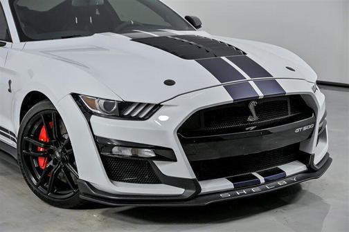 2021 Ford Shelby GT500 Base
