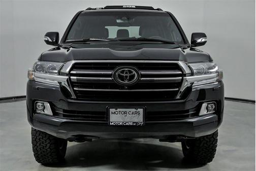 2021 Toyota Land Cruiser Base