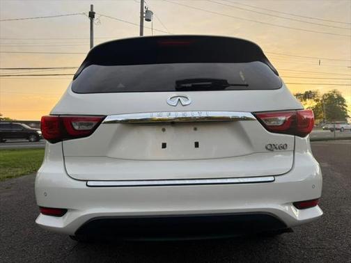 2017 INFINITI QX60 Base