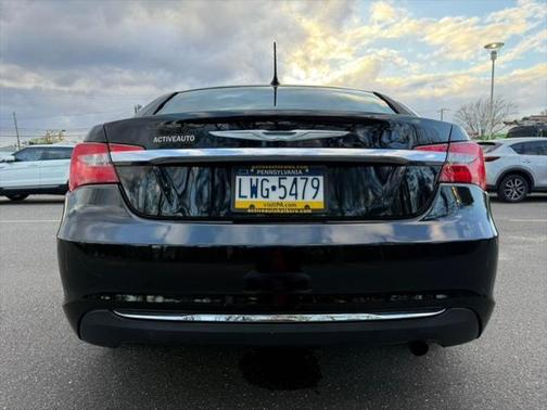 2012 Chrysler 200 LX
