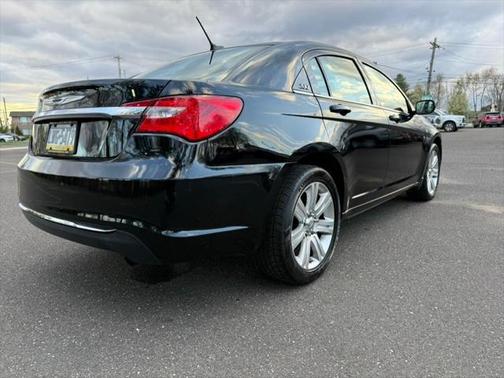 2012 Chrysler 200 LX