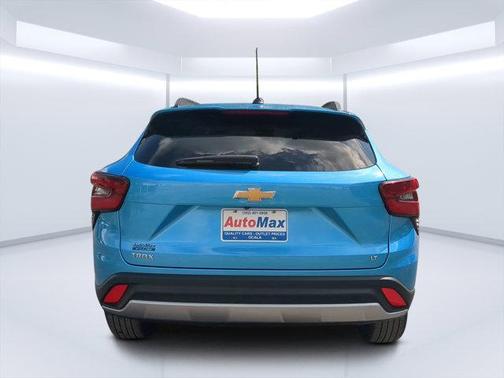 Marina Blue Metallic 2025 Chevrolet Trax LT
