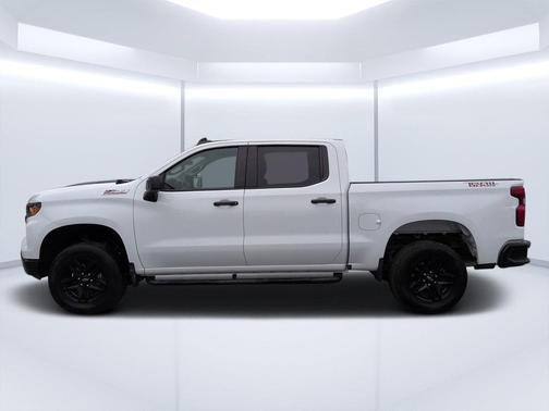 Summit White 2025 Chevrolet Silverado 1500 Custom Trail Boss