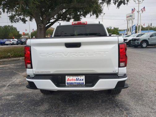 2024 Chevrolet Colorado LT