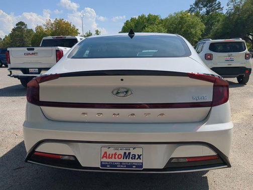 2022 Hyundai SONATA Hybrid SE