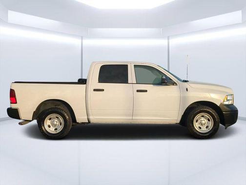 Bright White Clearcoat 2022 RAM 1500 Tradesman
