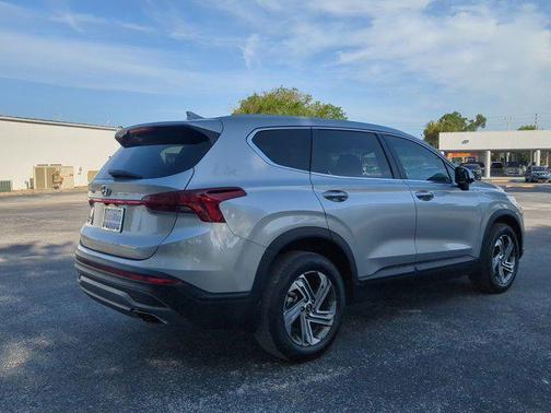 2023 Hyundai SANTA FE SE