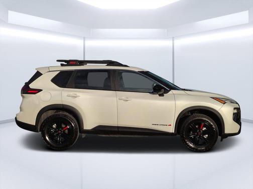 Everest White P 2026 Nissan Rogue Automatic CVT