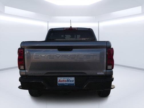 Sterling Gray Metallic 2024 Chevrolet Colorado Trail Boss