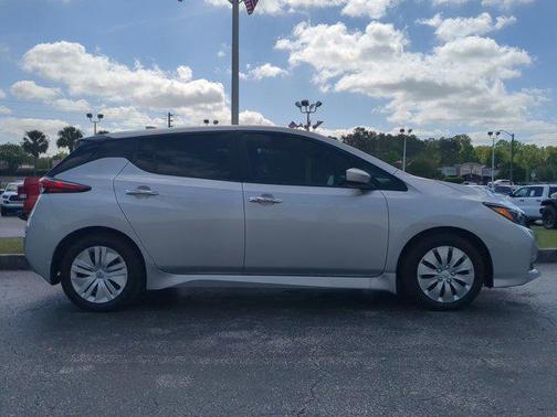 2023 Nissan Leaf S