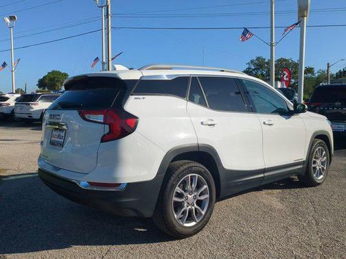 2022 GMC Terrain SLT