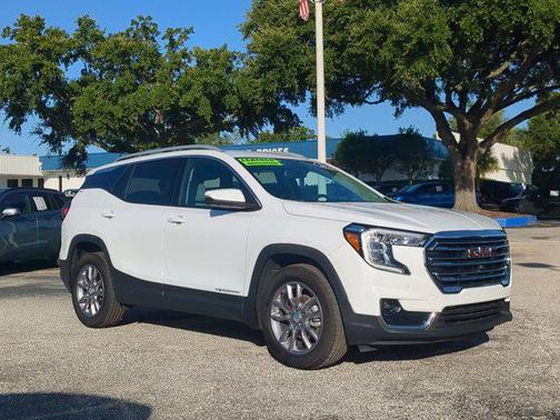 2022 GMC Terrain SLT
