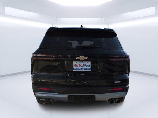 Mosaic Black Metallic 2025 Chevrolet Traverse LT