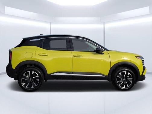 Yellow Metallic 2025 Nissan Kicks SR