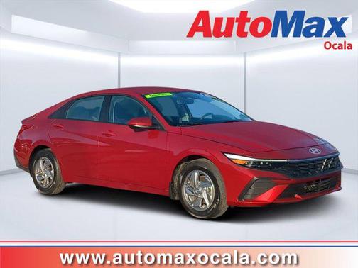 2025 Hyundai ELANTRA SE