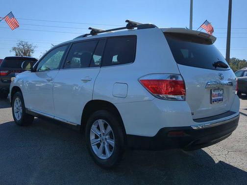 2011 Toyota Highlander SE