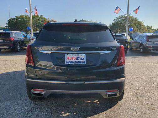 2022 Cadillac XT5 Premium Luxury