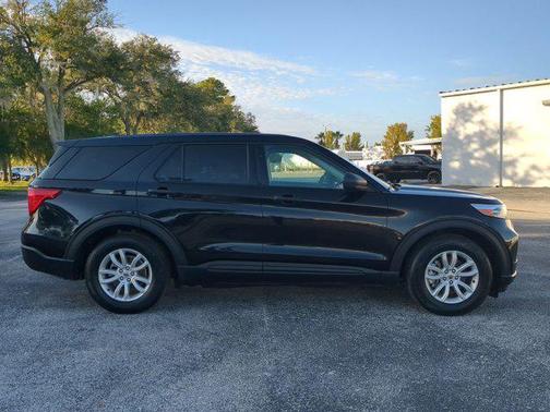2021 Ford Explorer Base