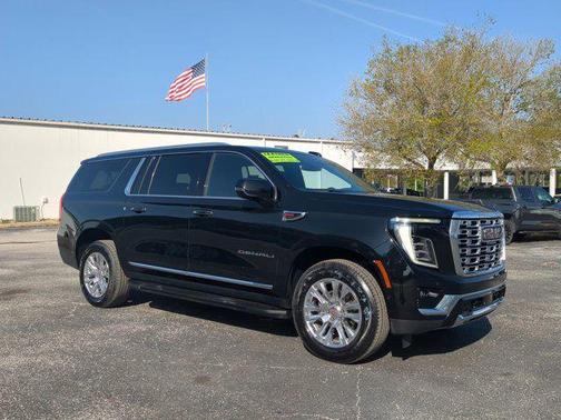 Onyx Black 2025 GMC Yukon XL Denali