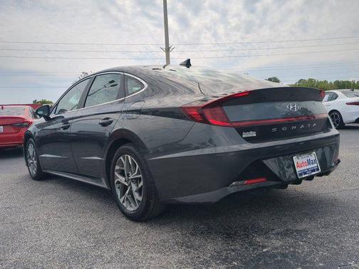 2022 Hyundai SONATA SEL