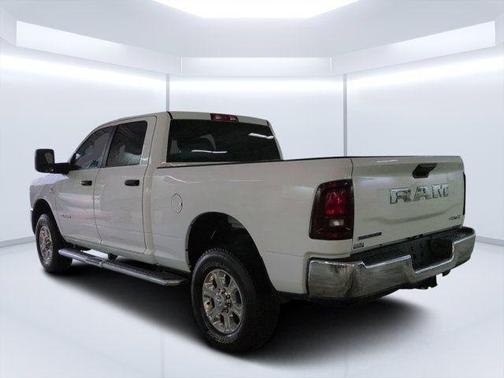 Bright White Clearcoat 2025 RAM 2500 Big Horn