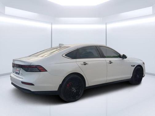 2025 Honda Accord LX 1.5T