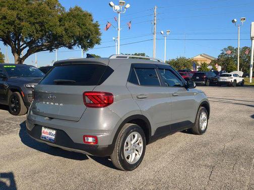 2020 Hyundai VENUE SEL