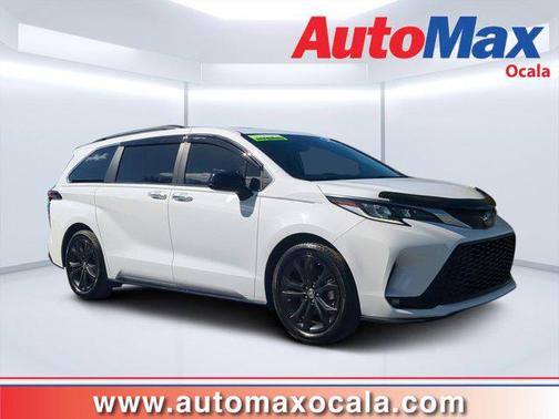 2022 Toyota Sienna XSE 7 Passenger