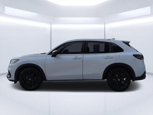 Platinum White Pearl 2024 Honda HR-V Sport