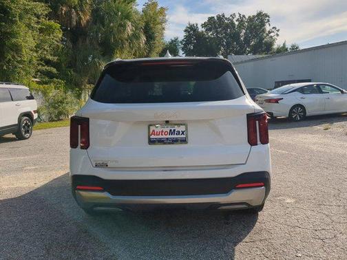 2024 Kia Sorento S