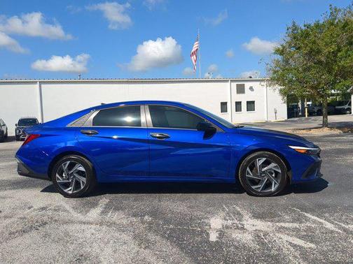 2025 Hyundai ELANTRA Sport