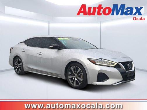 2022 Nissan Maxima SV
