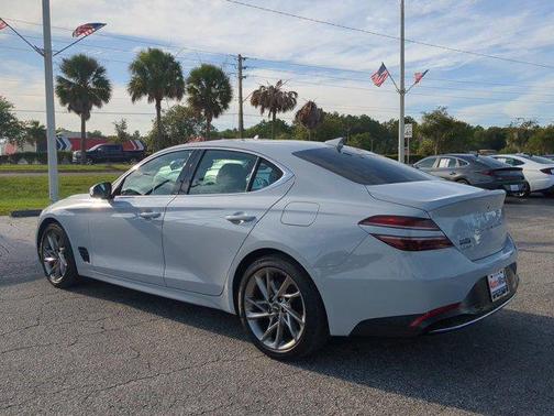 2022 Genesis G70 2.0T