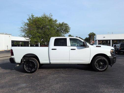 Bright White Clearcoat 2025 RAM 3500 Tradesman Crew Cab 4x2 6'4' Box