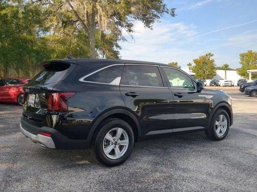 2024 Kia Sorento LX