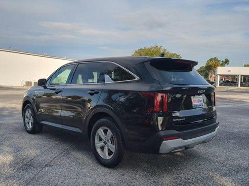 2024 Kia Sorento LX